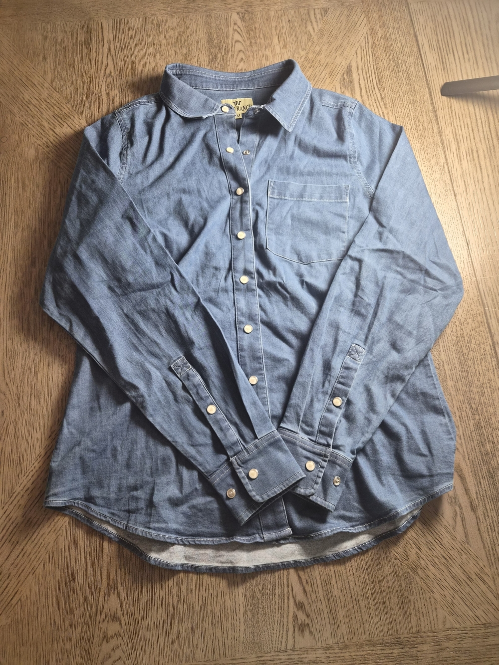 King Ranch Light Blue Denim Button-Down Shirt - Casual Long Sleeve